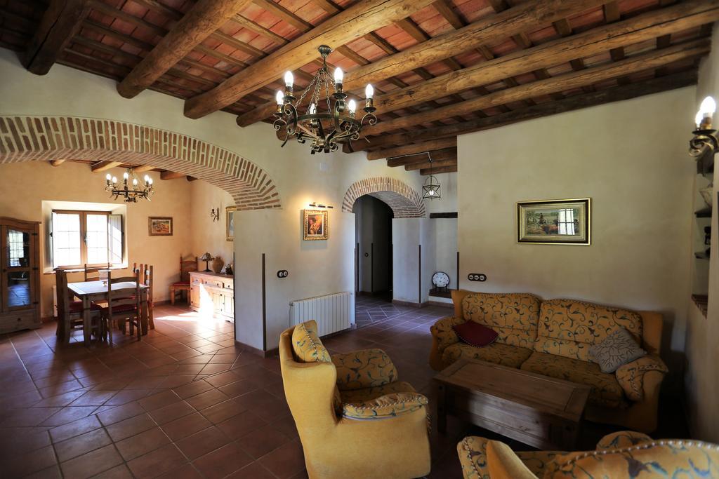 Villa Escutia Cazalla de la Sierra Εξωτερικό φωτογραφία